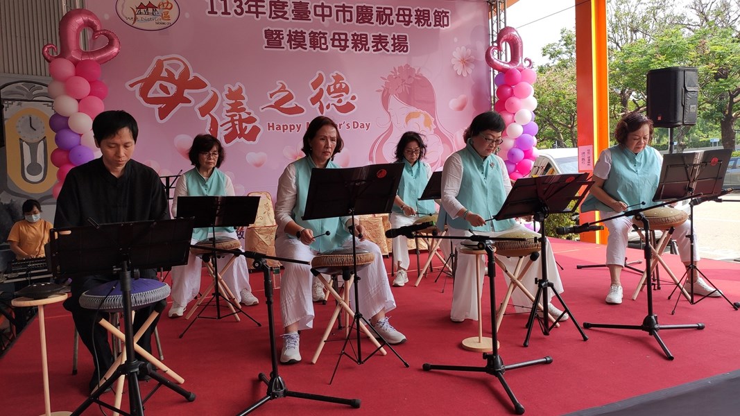空靈鼓班表演